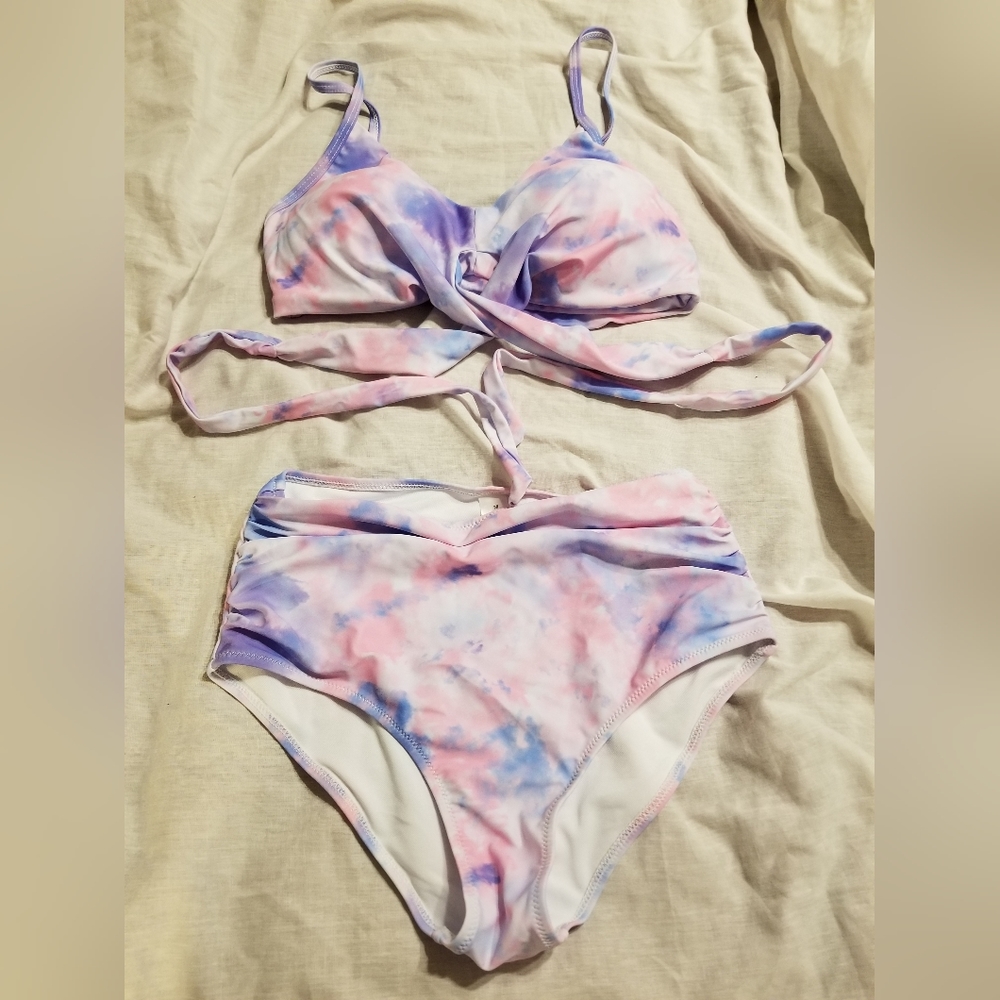 Nwt slimming wrap around bikini medium - Picture 2 of 12